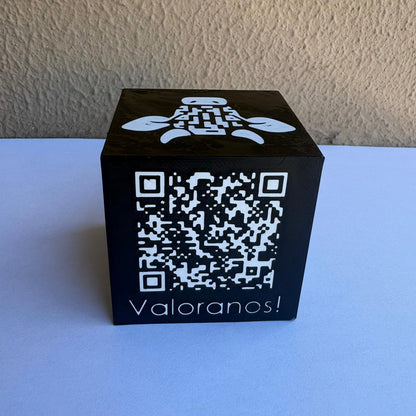 Cubo QR Multifunción - 4 códigos | Diseño Personalizado en 3D